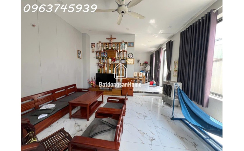 Cơ hội hiếm: Nhà 130 m2 ngang 7.9 m, 3 Tầng, Đường số Tam Phú, Thủ Đức, 8.45 Tỷ